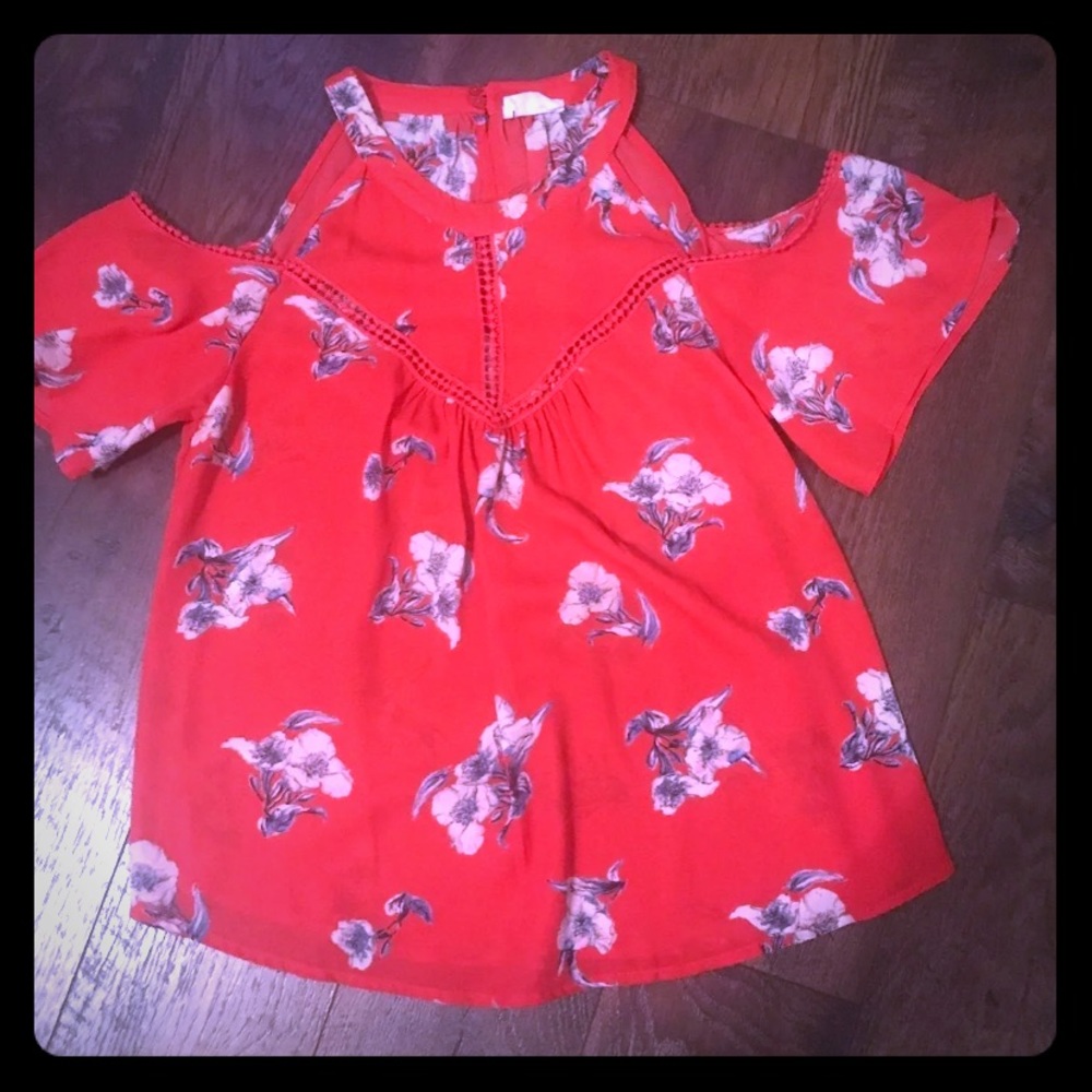 Cold shoulder floral blouse size small